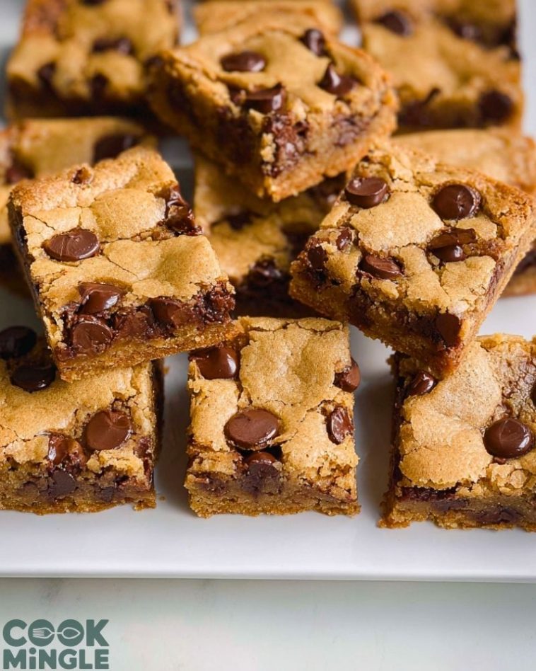 Chocolate Chip Cookie Bars - Cook Mingle